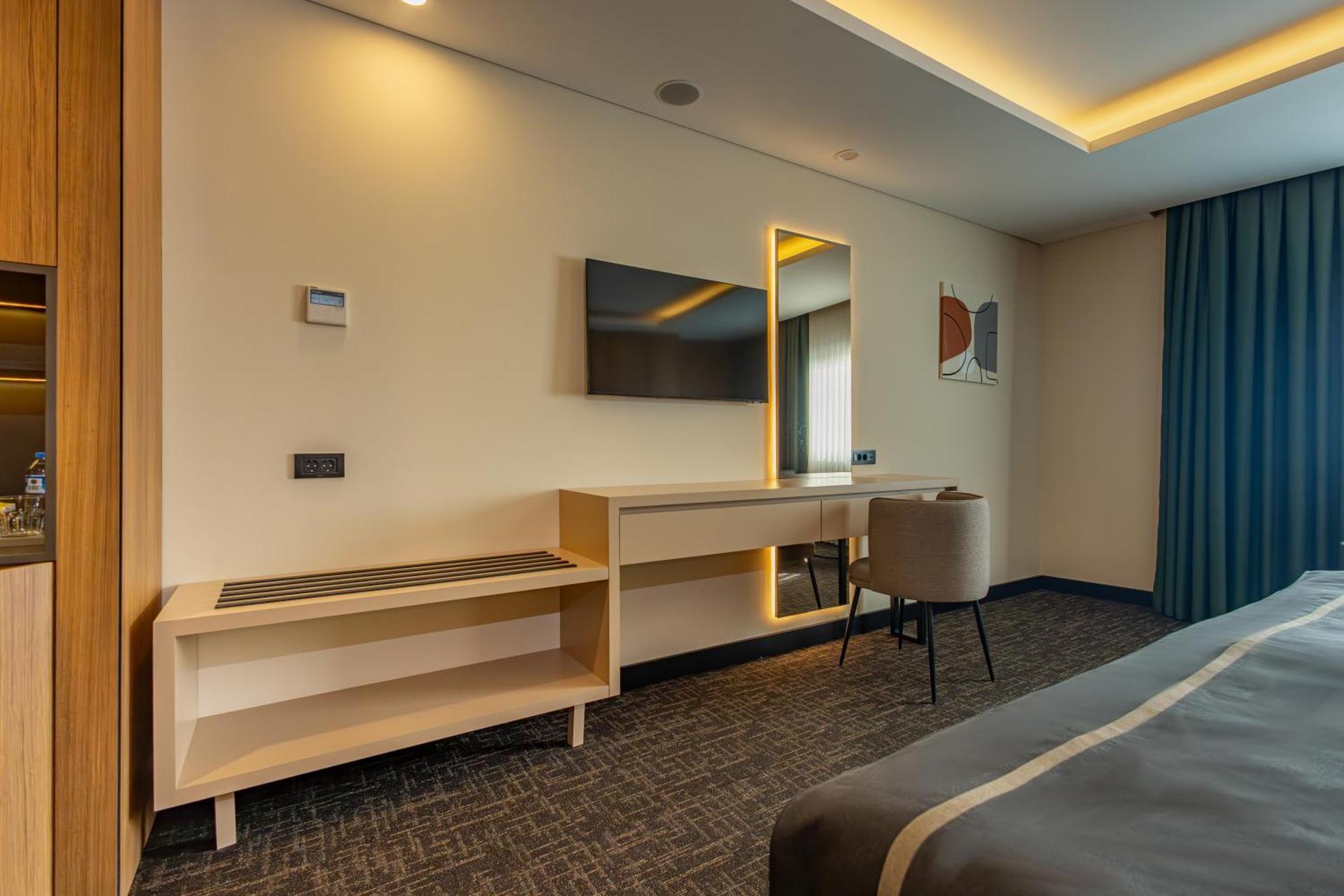 Ft Lotus Thermal Hotel&Spa Trademark Collection By Wyndham Menemen ภายนอก รูปภาพ