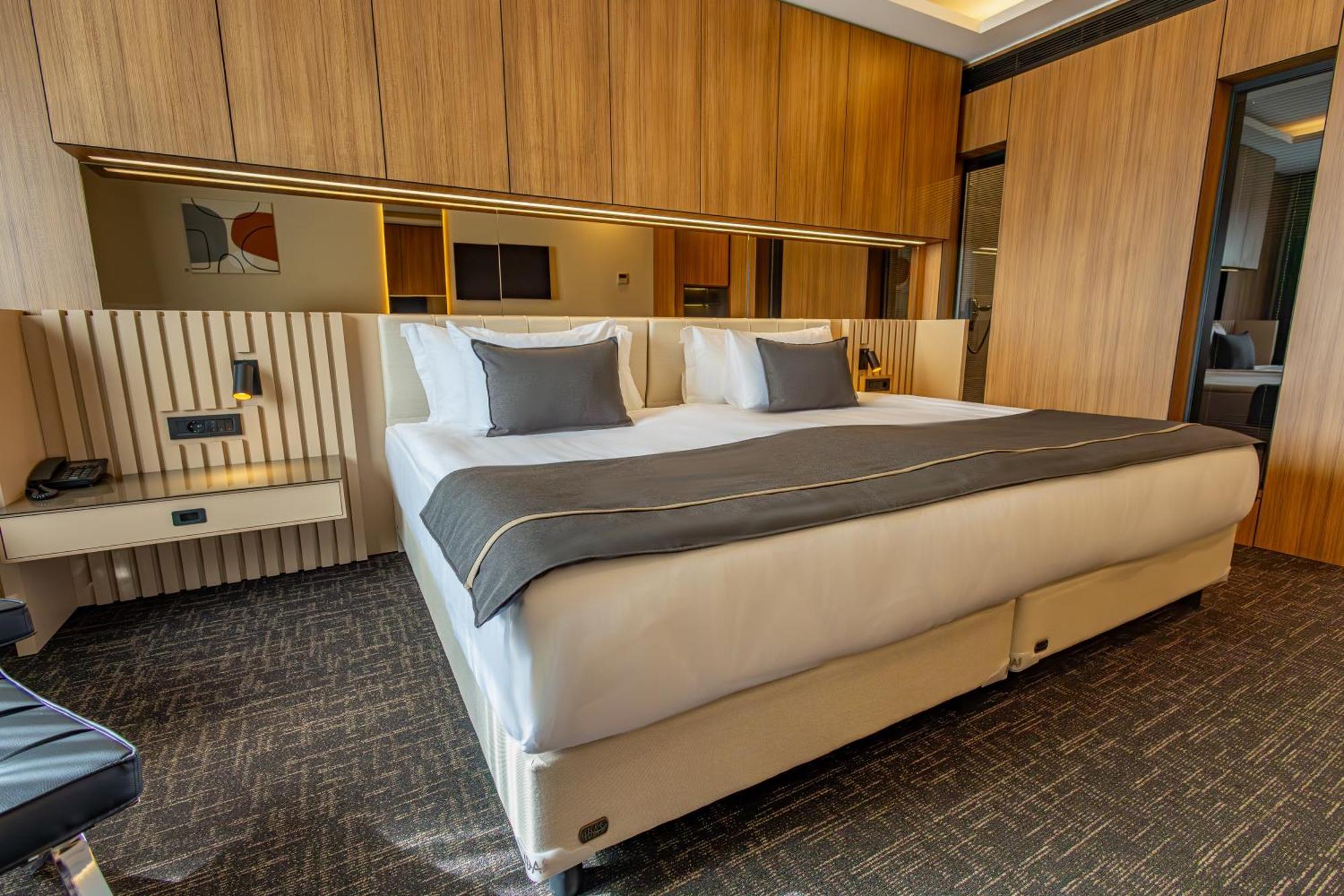 Ft Lotus Thermal Hotel&Spa Trademark Collection By Wyndham Menemen ภายนอก รูปภาพ